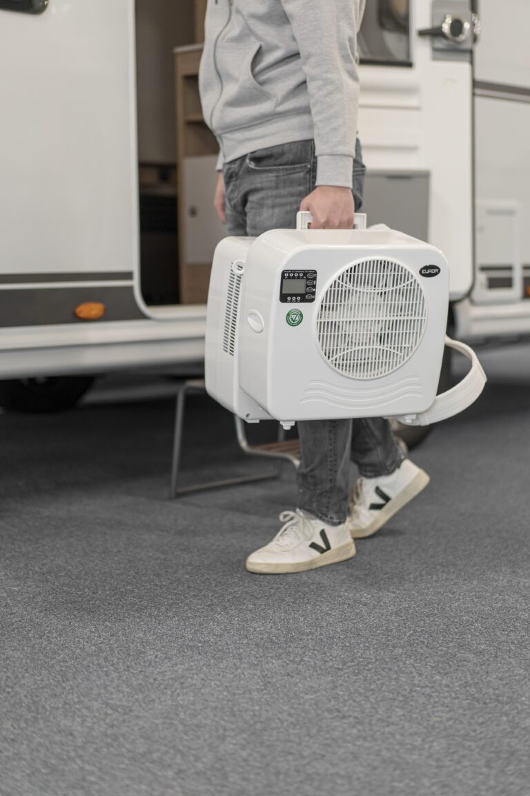 Aparat aer conditionat pentru rulote sau autorulote tip mini split, 3200 BTU, AC3201E EUROM