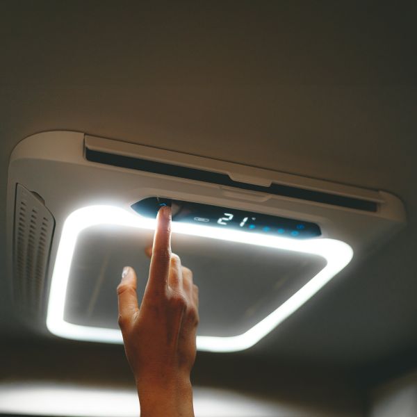 Difuzor de aer LED pentru aparat de aer condiționat indelB Plein - Aircon, 12 volți - CampShop.ro