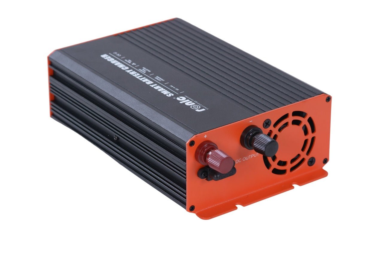 Incarcator / Redresor Inteligent pentru Acumulatori LiFePO4/AGM/GEL, 12V si 12.8V, 30A, Model GS - 1230B - CampShop.ro