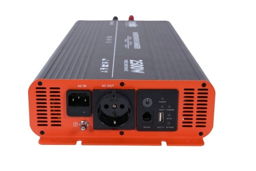 Invertor DC - AC cu Sinus PUR, 12V - 230V, model RONIC RSC2500P, 2500W/5000W - CampShop.ro