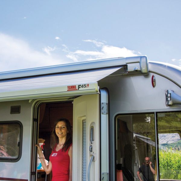 Marchiza Fiammastore F45L, carcasa alba, prelata gri sau albastra, FIAMMA - CampShop.ro