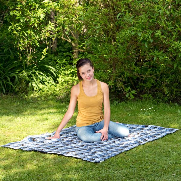 Pătură de picnic AMAZONAS Ultra - Light 150 x 120 cm - CampShop.ro