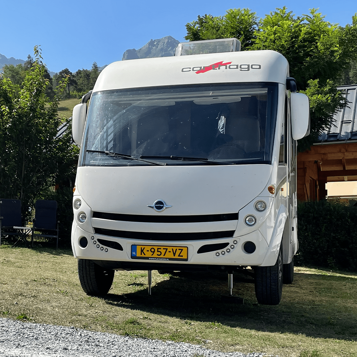 Sistem de calare hidraulic automat pentru autorulote și rulote - CampShop.ro