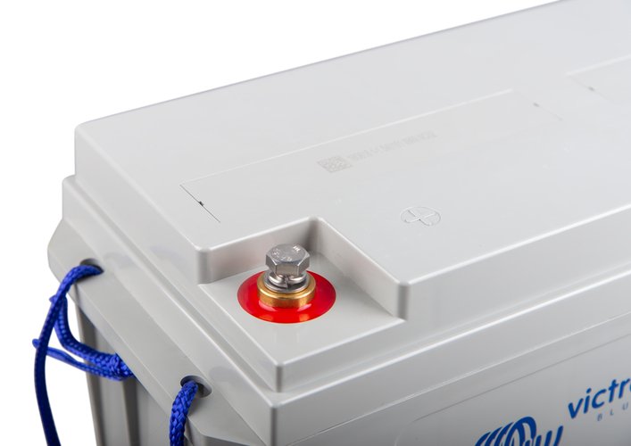 Acumulator plumb-carbon VICTRON Energy 12V/106Ah (M8) - CampShop.ro