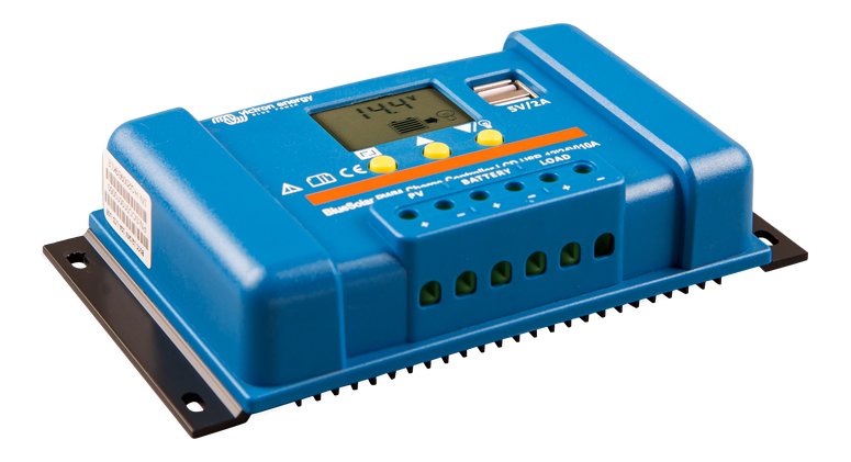 Incarcator solar LCD&USB 12V/24V 30A Victron Energy BlueSolar PWM-LCD&USB 12/24V-30A - CampShop.ro