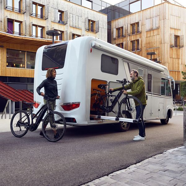 Suport de biciclete pentru portbagajul interior din spate THULE VeloSlide - scurt - campshop.ro