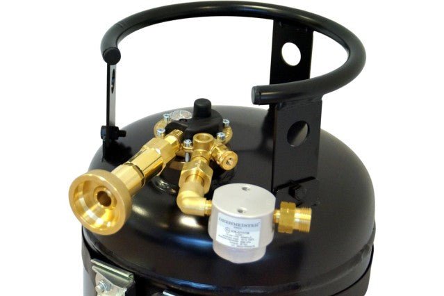 Butelie de gaz reîncărcabilă/ Tank CAMPKO de 30 litri cu multivalvă 80% (Germania) - CampShop.ro
