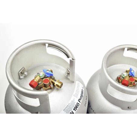 Rezervor GPL din aluminu, reincarcabil, Alugas Travel Mate – 11 Kg ( 27 litri ), cu multivalva si indicator umplere - CampShop.ro