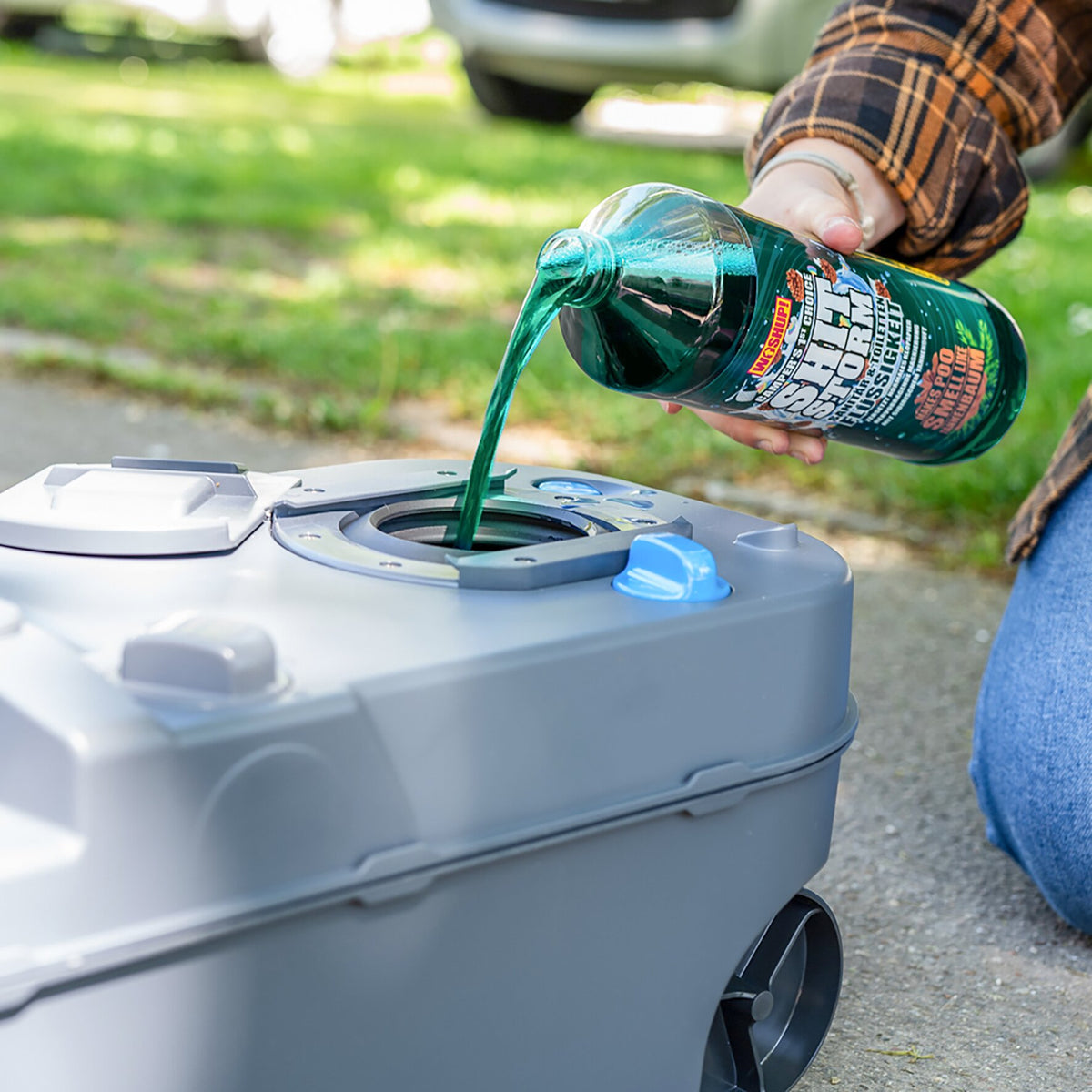 Solutie pentru caseta toaleta Woshup cu miros de brad, 1000 ml