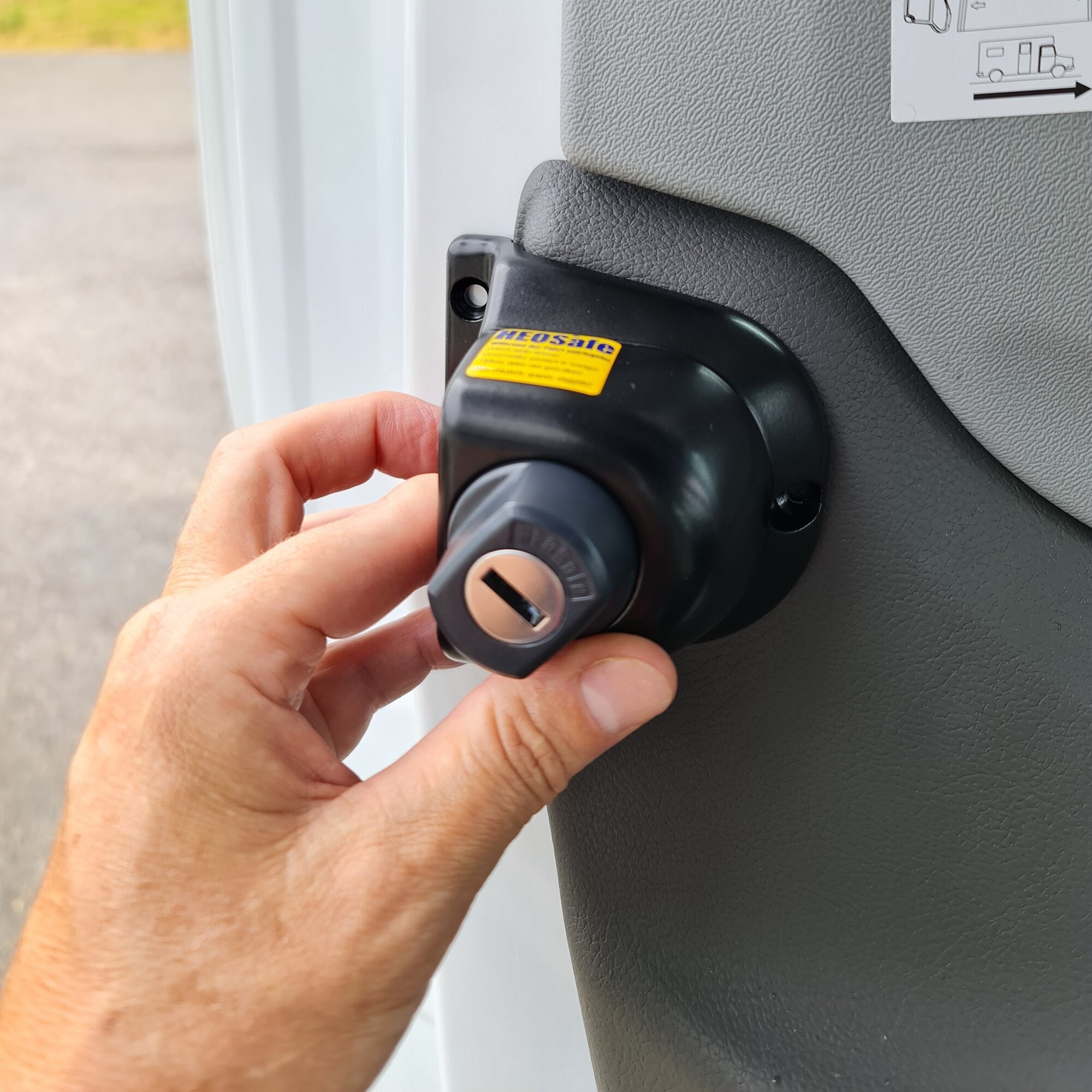 Încuietori antifurt pentru ușile cabinei Ford Transit din 2014 HEOSolution - CampShop.ro